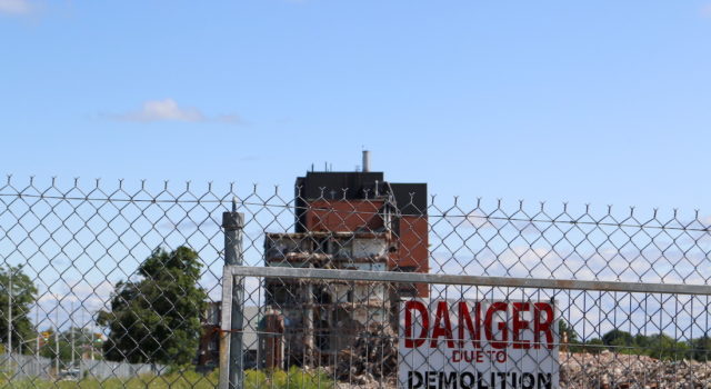 St. Catharines Hospital – demolition – Photo-mosaicedition.ca-ea