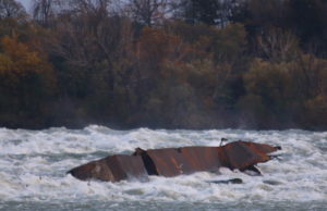 Visit -The Barge – Iron Scow – Niagara Falls – Photos
