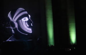 (English) Ontario Power Generation Winter Festival of Lights – Niagara Falls