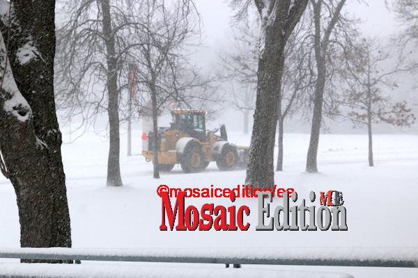 Snow in Quebec area 3 Snowplow in Quebec area – Saint Foy – Photo Mosaic Edition Edward Akinwunmi