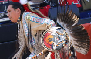 National Indigenous Peoples Day – KWE! 2023 Quebec National Indigenous Peoples Day KWE! 2023 Quebec – Photo Mosaic Edition Edward Akinwunmi