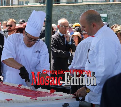 Canada Day cake Quebec 2024 1 Canada Day Quebec cake cutting ceremony at the Dufferin Terrace 2024 Photo Mosaic Edition Edward Akinwunmi